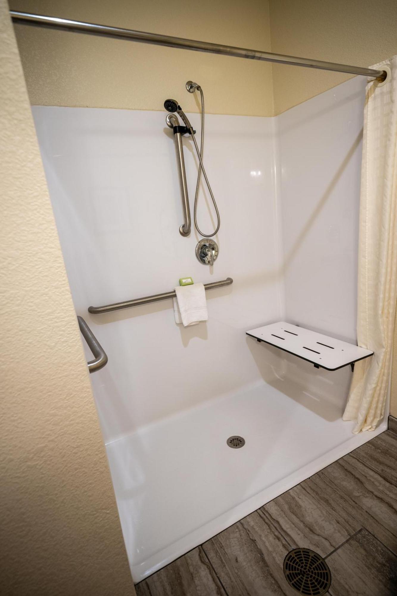 Cobblestone Hotel&Suites - Lamar Extérieur photo