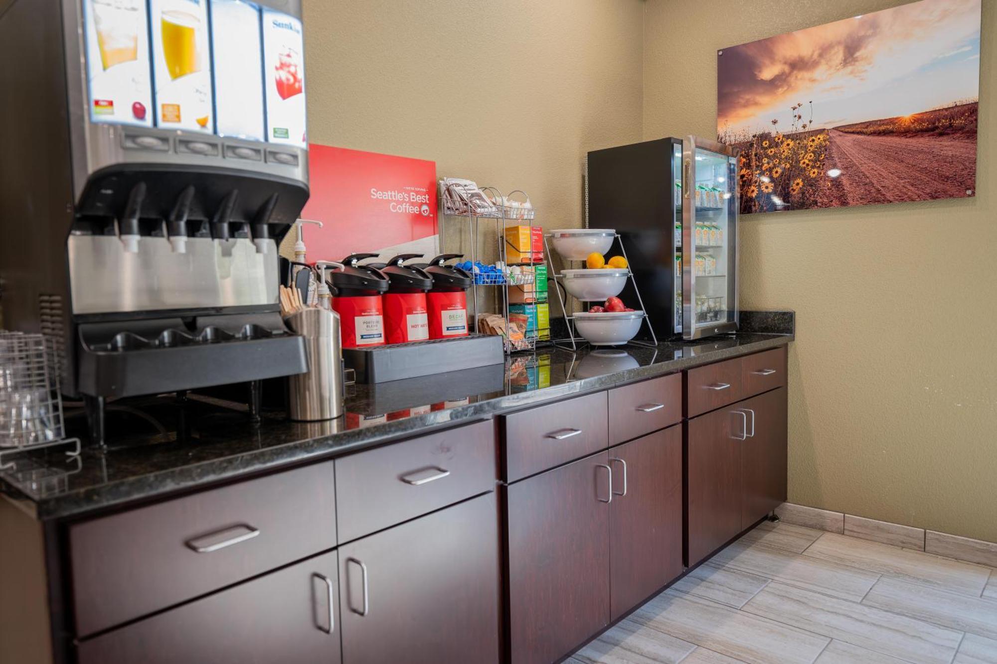 Cobblestone Hotel&Suites - Lamar Extérieur photo